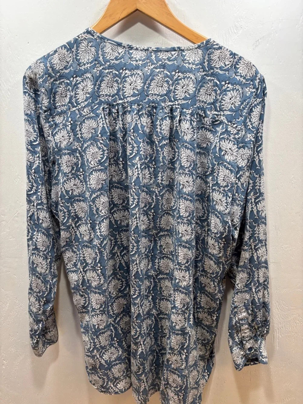 Boutique Peasant Style Boho Blue Floral Print Long-Sleeve Relaxed Fit Top XL - Picture 6 of 6